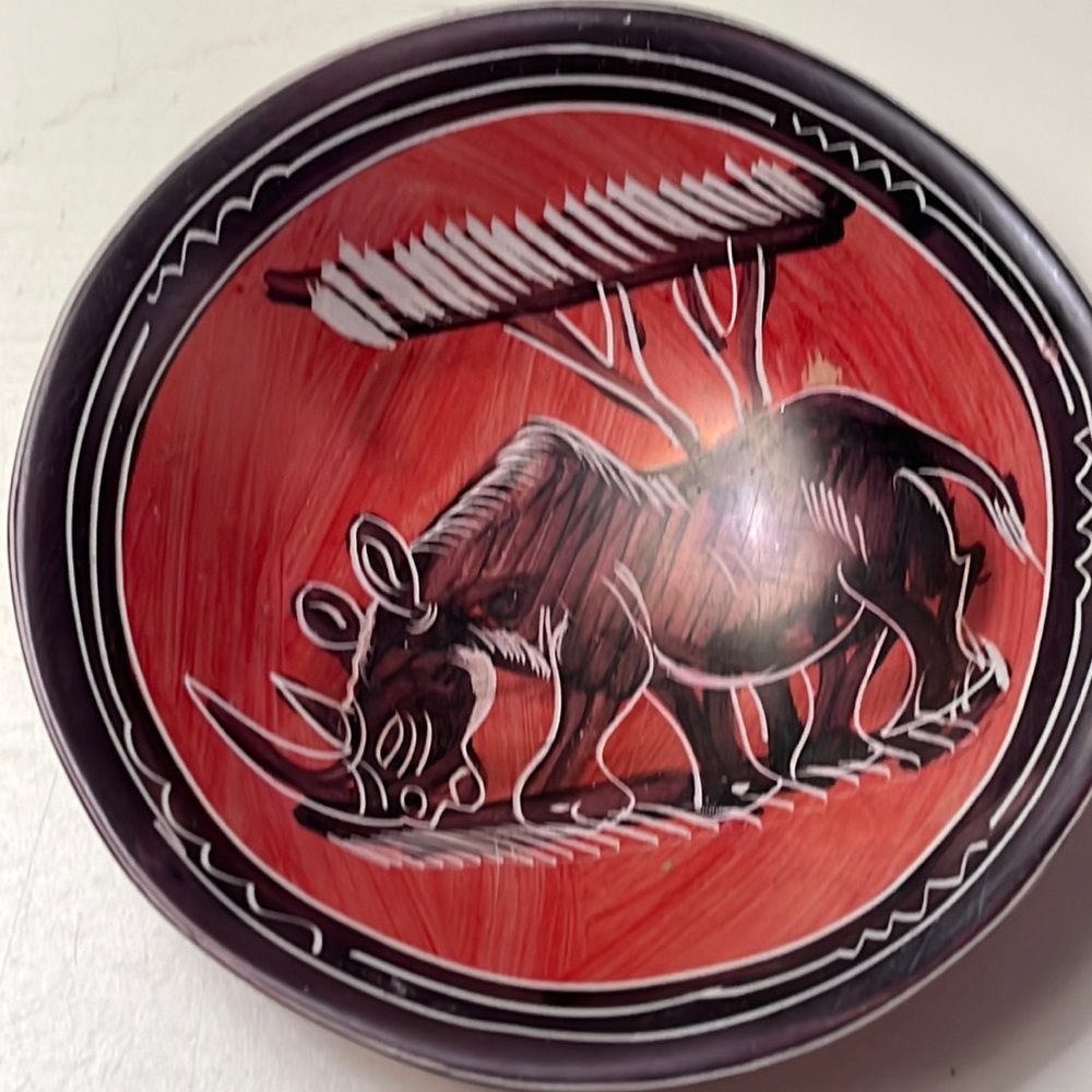 Small rhino trinket dish.